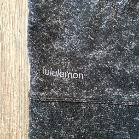 lululemon gray crewneck size M/L tie die pattern - Picture 3 of 3
